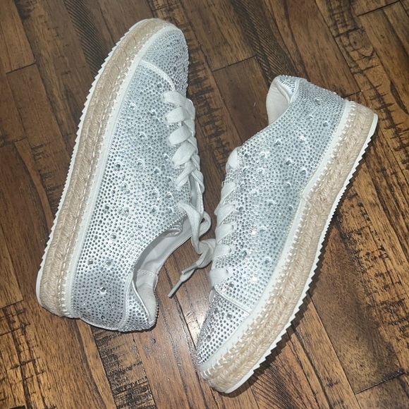 NWT Lola2 Sneakers white with Silver Rhinestones size 7 - Picture 5 of 14